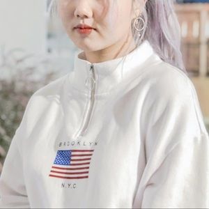 WHITE QUARTERZIP MOCKNECK SWEATER